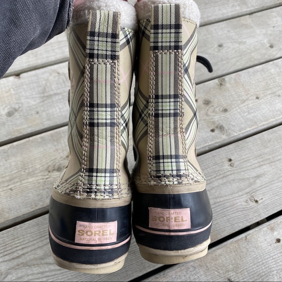 Sorel Winter Carnival Plaid Winter Boots - Picture 10 of 12